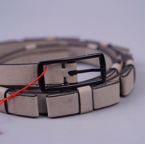 Thắt lưng Valentino xám bản 1.5cm dài 88cm