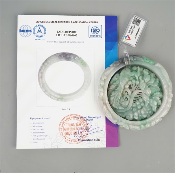 Cặp vòng cẩm thạch 884863 KG+