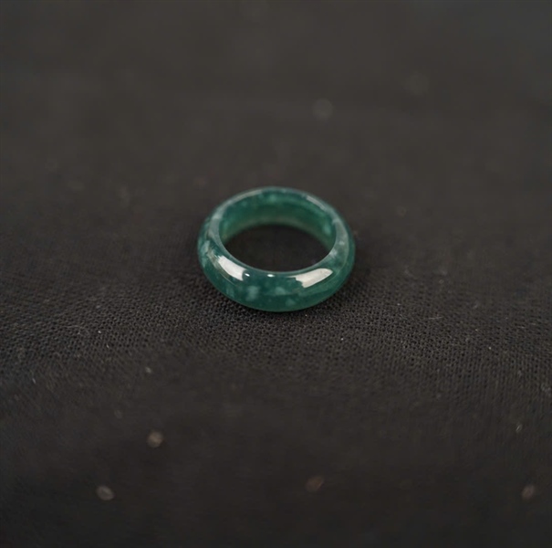 Mặt dây nhẫn đá xanh đậm +