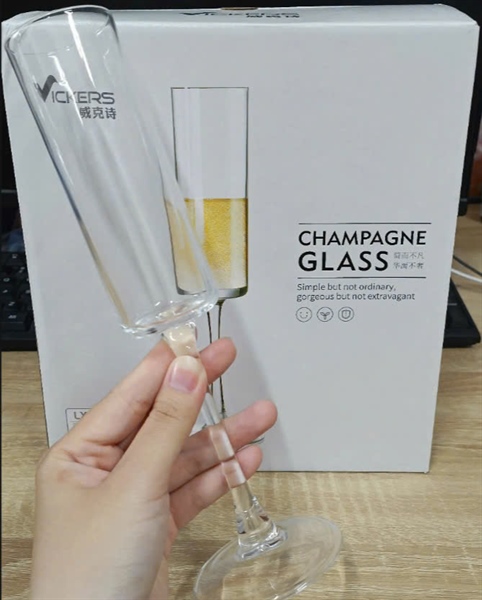 Ly Thủy Tinh Flute Straight