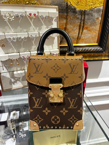 Sẵn K - túi lv camera box