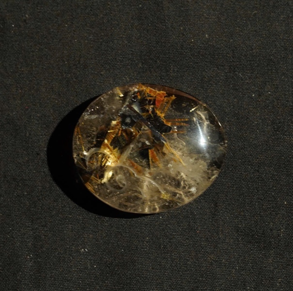 Mặt dây rồng thạch anh tóc vàng KG+