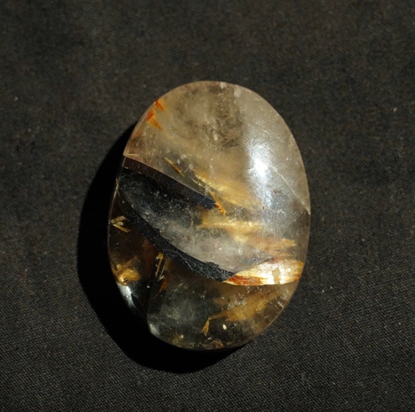 Mặt dây rồng thạch anh tóc vàng KG+