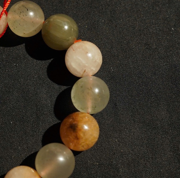 Vòng thạch anh tam tài KG+