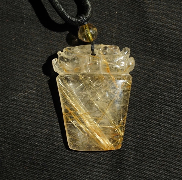 Mặt dây rồng thạch anh tóc vàng KG+