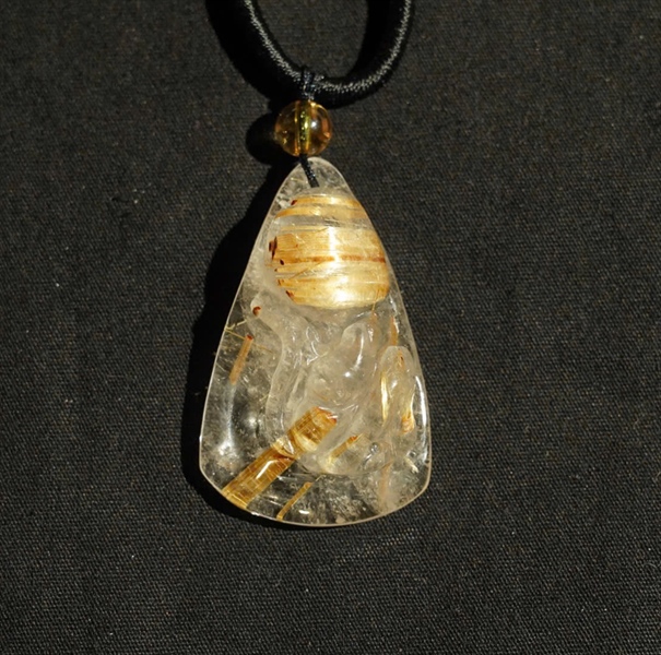 Mặt dây rồng thạch anh tóc vàng KG+