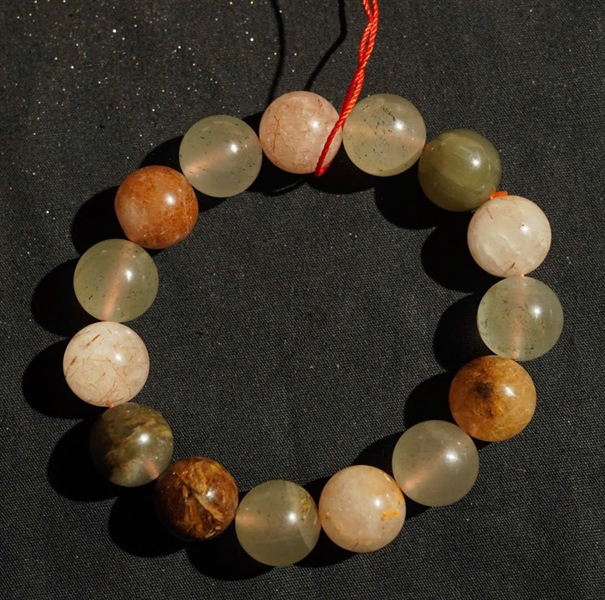 Vòng thạch anh tam tài KG+