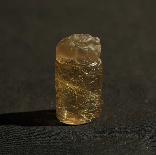 Ấn Cụ Heo tóc vàng KG+