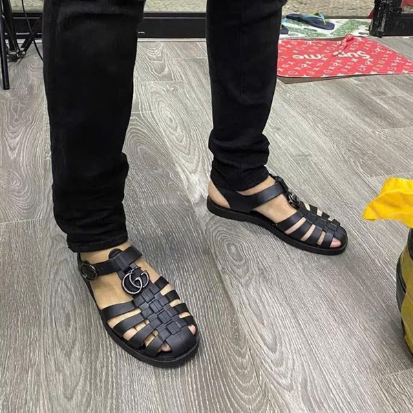 DÉP RỌ GUCCI