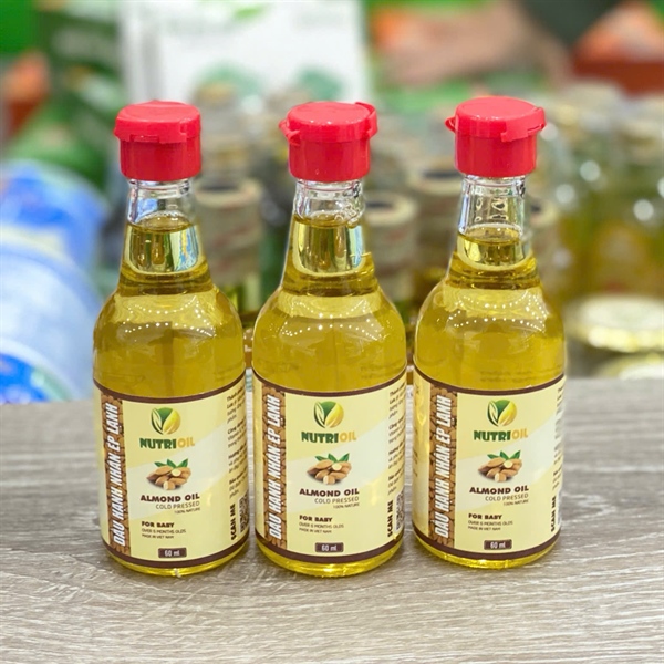 Dầu ăn dặm Nutrioil 6M+ Hạnh nhân 60ml