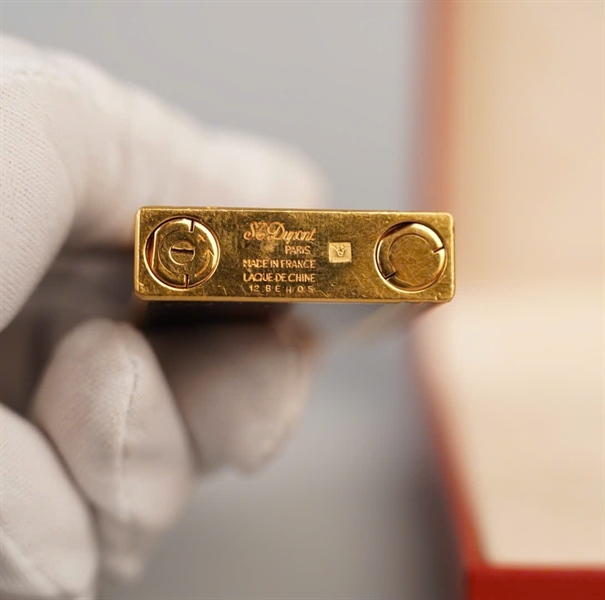 Bật lửa S.T Dupont vàng đen ánh sao (12BEH05) KG+