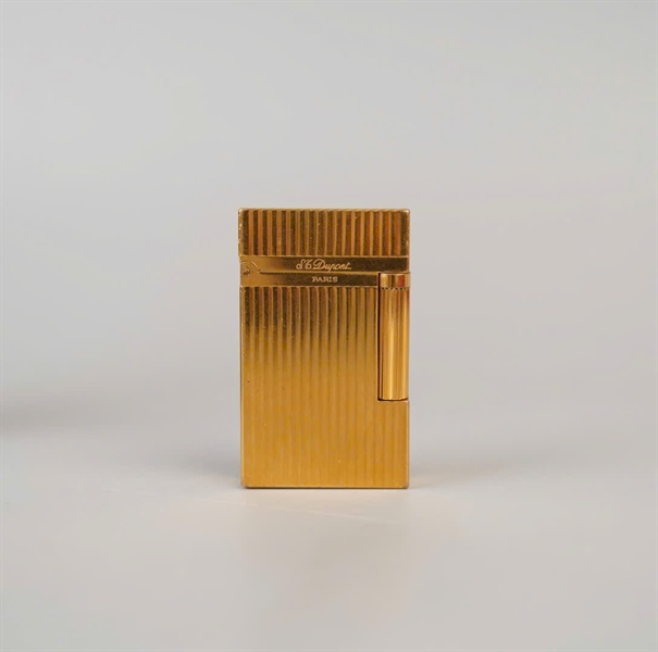 Bật lửa S.T Dupont vàng (18FJZ37) KG+