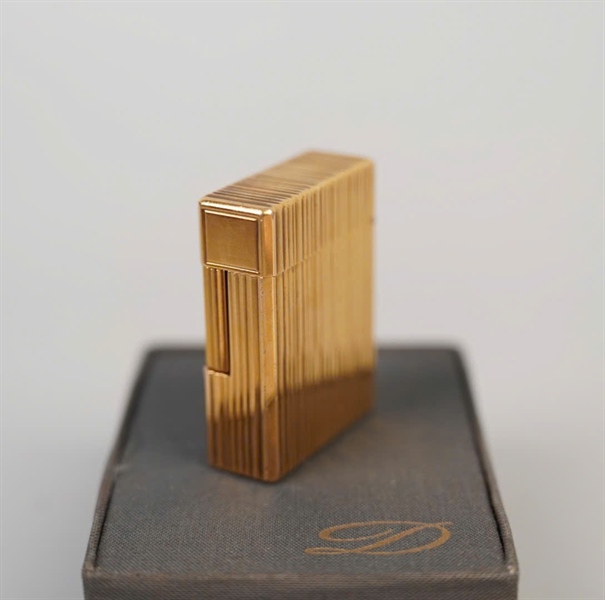 Bật lửa S.T Dupont vàng (DX6184) KG+