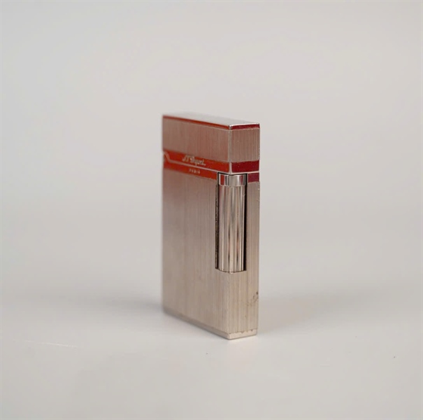 Bật lửa S.T Dupont bạc (1FAAZ78) KG+