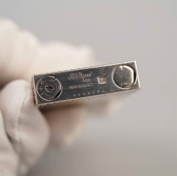 Bật lửa S.T Dupont bạc (84KBU96) KG+