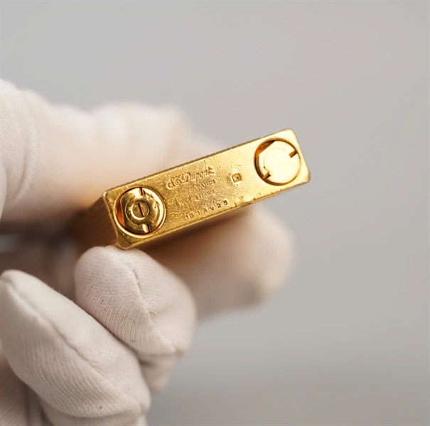 Bật lửa S.T Dupont vàng (1B1AV25) KG+