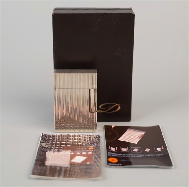 Bật lửa S.T Dupont bạc (84KBU96) KG+