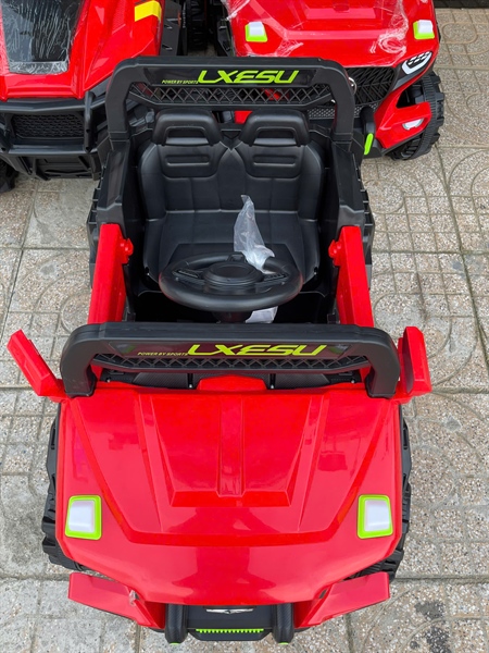 Xe ô tô điện LXESU (quà tặng không bán)