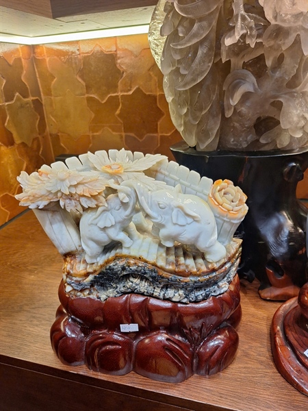 Tác phẩm voi Saphatin KG+