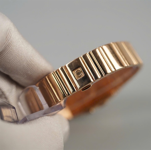 Đồng hồ Omega vàng (HC) KG+