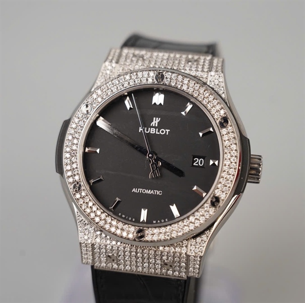 Đồng hồ Hublot Classic Fusion sz42 đen (1395311) (HC) KG+