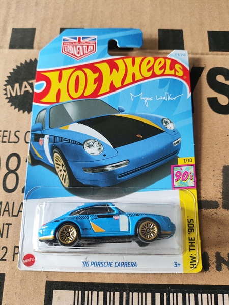 Hot Wheels Basic '96 Porsche Carrera (Blue)
