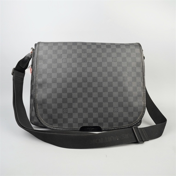 Túi LV đeo chéo ô vuông đen sz36 (BQ) KG+