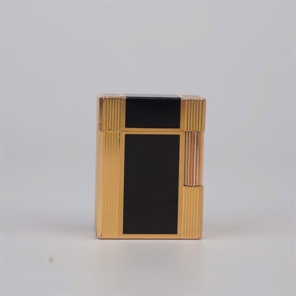 Bật lửa S.T Dupont đen in chữ (B7DT17) KG+