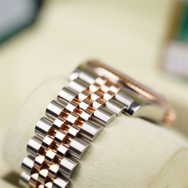 Đồng hồ Rolex Datejust mặt vi tính hồng viền bạc sz36 (02Y22009) (HC) KG+