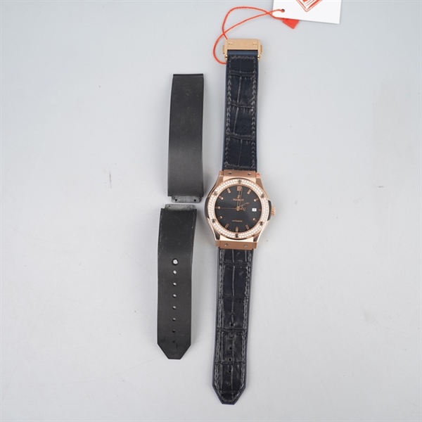 Đồng hồ Hublot Classic Fusion đen,vàng 18k sz42, 2 quai (925648) (HC) KG+