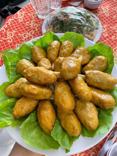 Nem nướng mía Lưu Gia