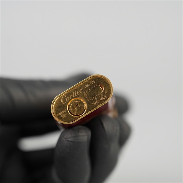 Bật lửa Cartier đỏ hình rồng vàng (13834N) KG+