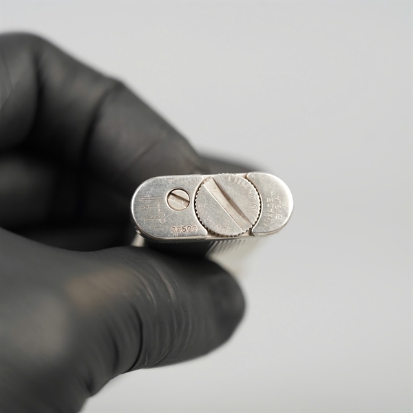 Bật lửa Dunhill bạc (28500) KG+