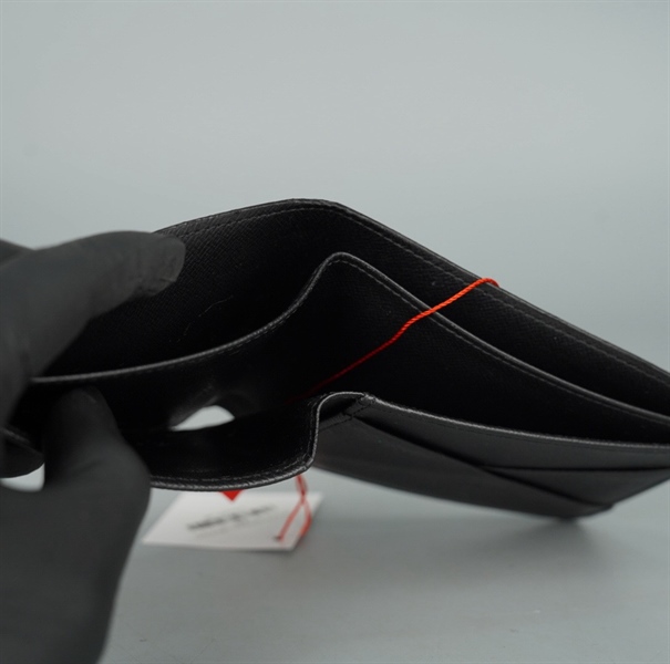 Ví LV ô vuông đen gập 2 (LT) KG+