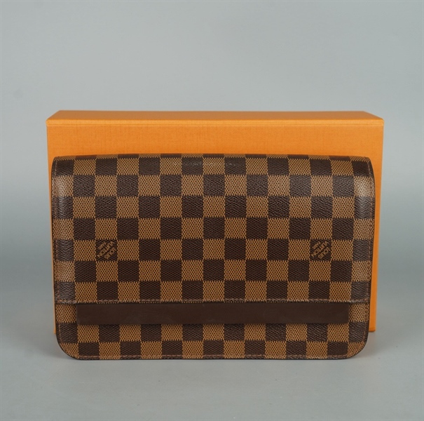 Túi LV Clutch ô vuông nâu (FL1013) sz24 (LT) KG+