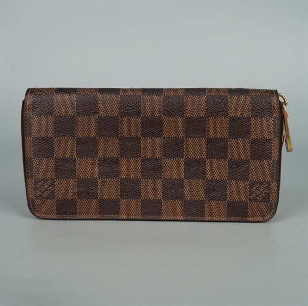 Ví LV ô vuông nâu có khóa zip (LT) KG+