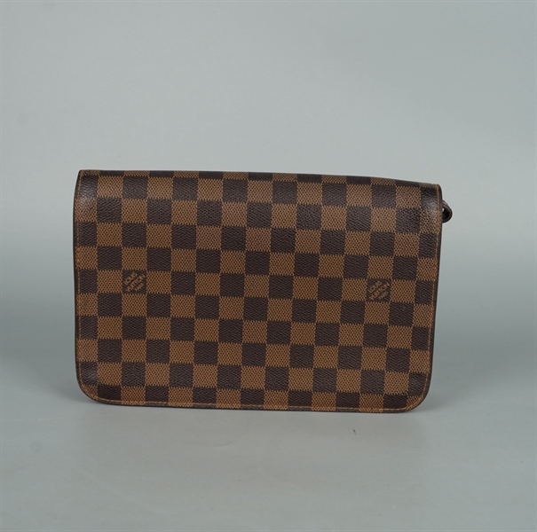 Túi LV Clutch ô vuông nâu (SN0058) sz24 (LT) KG+