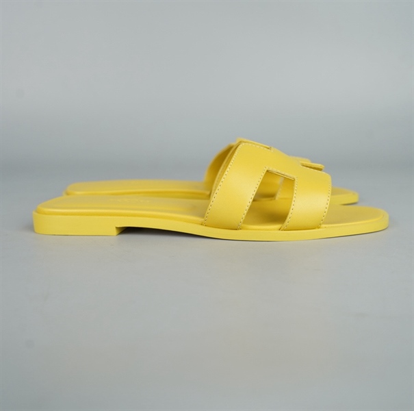 Dép Hermes vàng sz36 KG+
