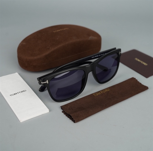 Kính Tomford Giulio TF698 02V (59-18-145) kèm khăn +