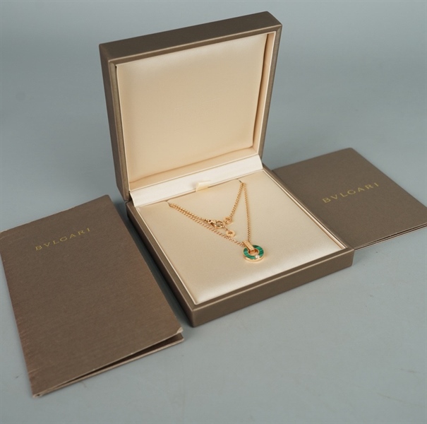 Dây chuyền Bvlgari xanh KG+