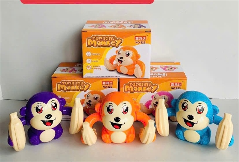 Khỉ cầm chuối nhào lộn