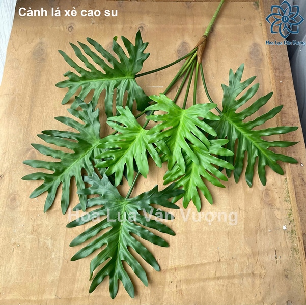 Cành lá xẻ cao su - Lá cành dài - Hoa Lụa Vân Vượng
