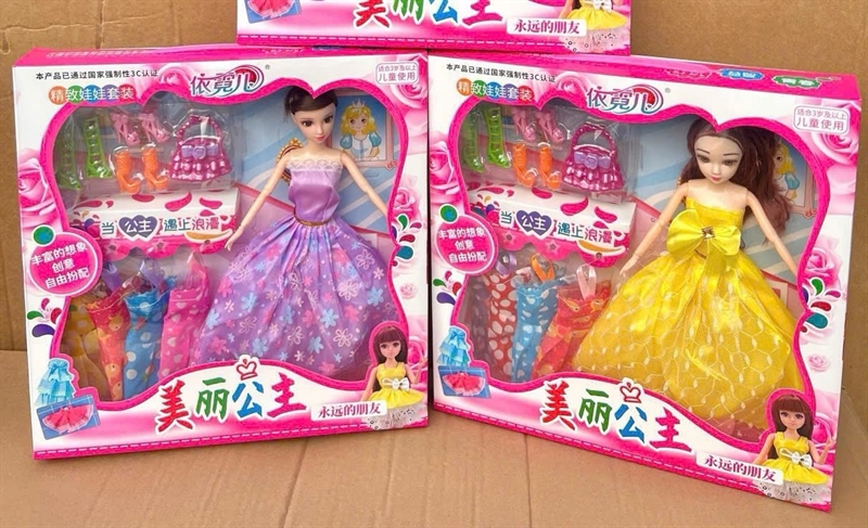 Hộp búp bê tiểu thư phụ kiện