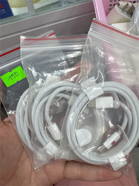 CÁP SẠC IPHONE 15 16 CÓ TEM 1M