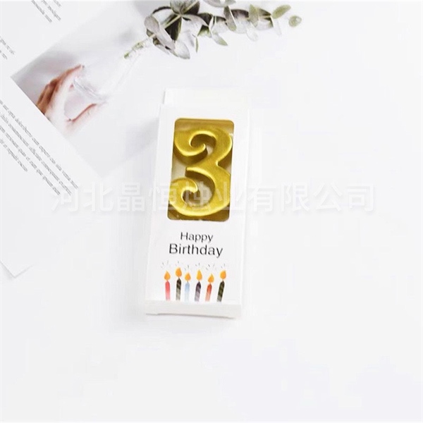 Nến số nhũ vàng - số 3