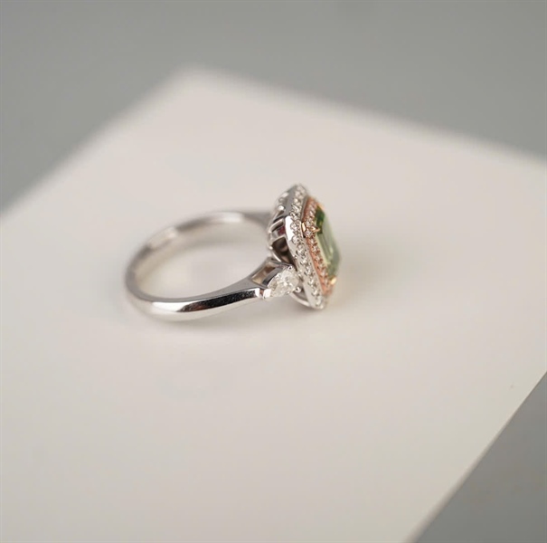 Nhẫn Tara kim cương xanh lá kèm giấy kiểm định 1493311449 KG+