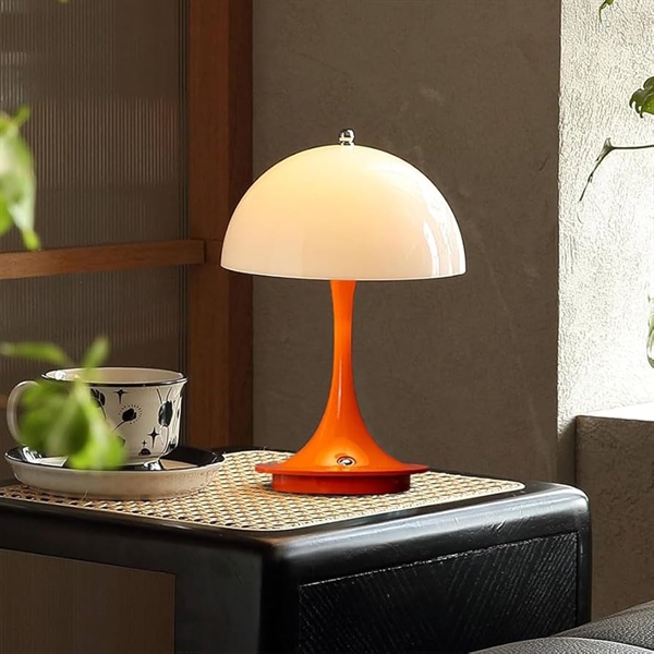 Panthella Lamp