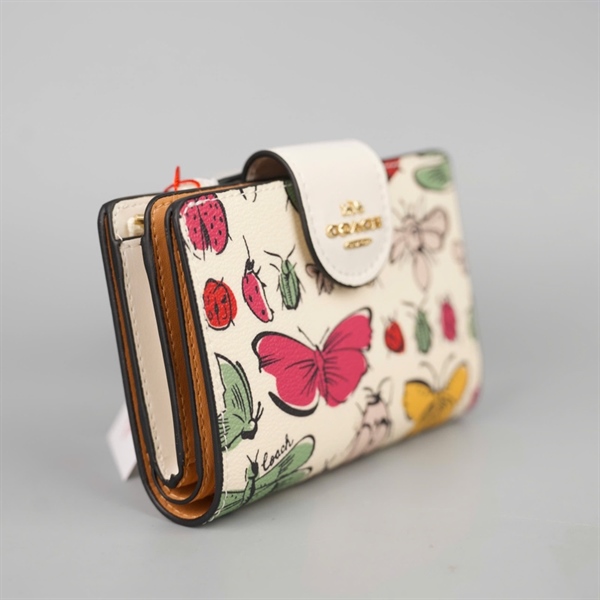 Ví Coach trắng hình bướm gập 2 +