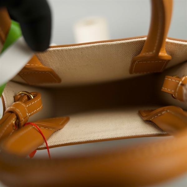 Túi Celine trắng viền nâu sz17 (A-T) KG+