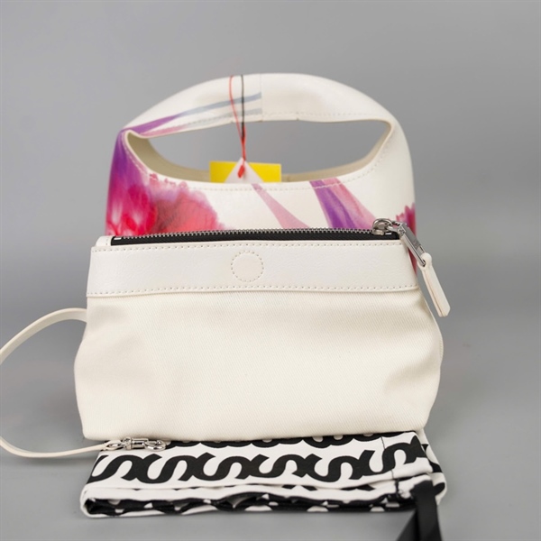 Túi Marc Jacobs trắng hoạ tiết sz23 +